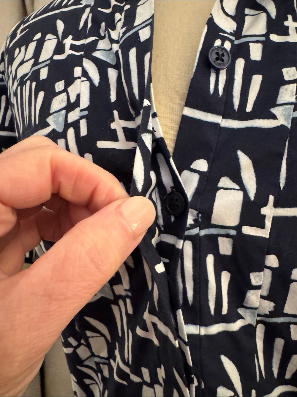 Tory Burch Navy and White Abstract Print Dress Size 12 - Picture 5 of 11